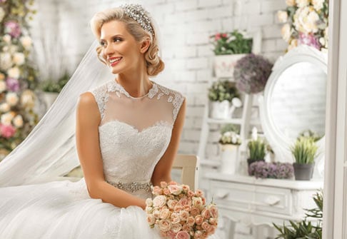 Bridal Gowns & Wedding Dresses